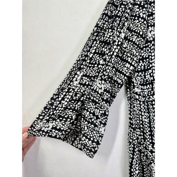 Sunny Leigh Tegan Dot Hilo Top Women’s 1X Black White Pleated 3/4 Sleeve Button - Picture 3 of 11